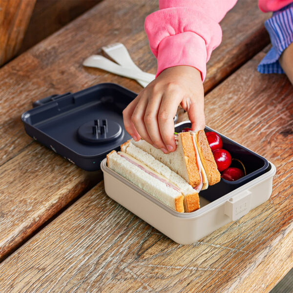 Monbento Snacky lunchbox dla dzieci 0,85 L Wolf - obrazek 3