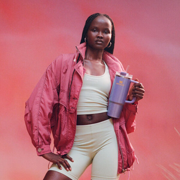 Stanley Quencher® H2.O FlowState™ 1.18L Periwinkle Shimmer ​LIMITED