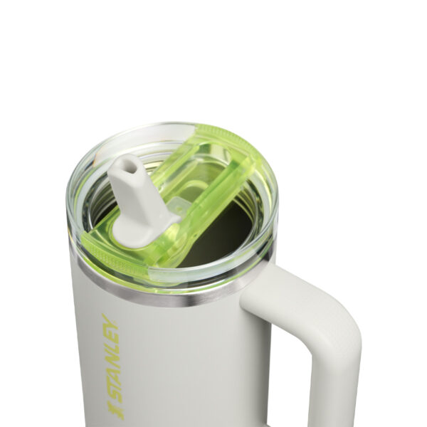 Stanley Quencher® ProTour Flip Straw 0.89L Pale Stone Atomic